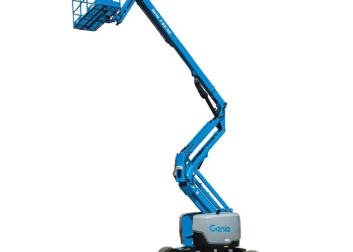 Thuê Xe Nâng Người Làm Việc Trên Cao Khi Lắp Đặt Nhà Xưởng – Cần Lưu Ý Gì?