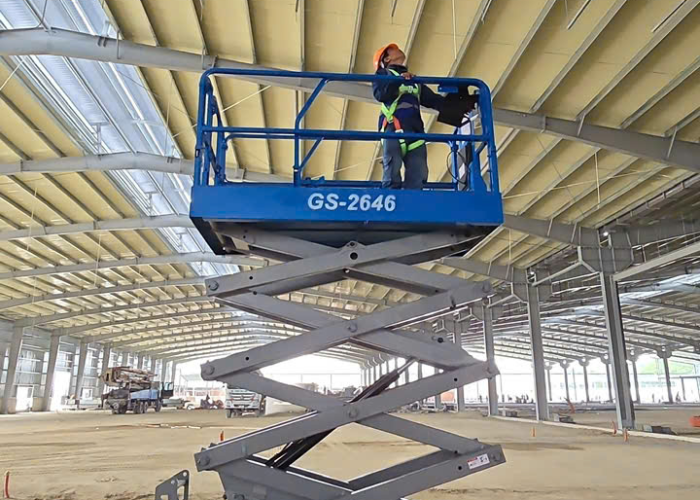 Các Lỗi Thường Gặp Khi Thuê Xe Nâng Người – Cách Tránh Mất Thêm Chi Phí