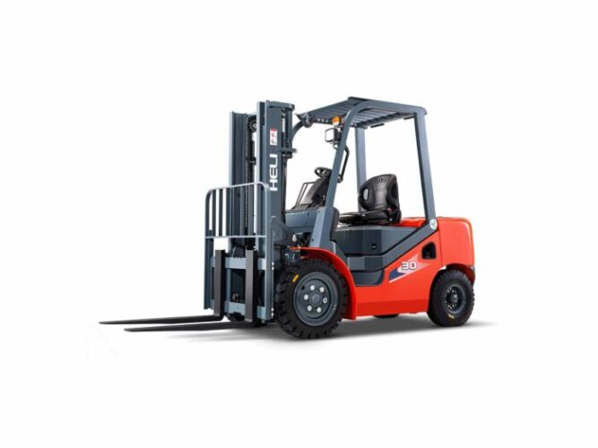 Xe nâng hàng chạy dầu 3 tấn