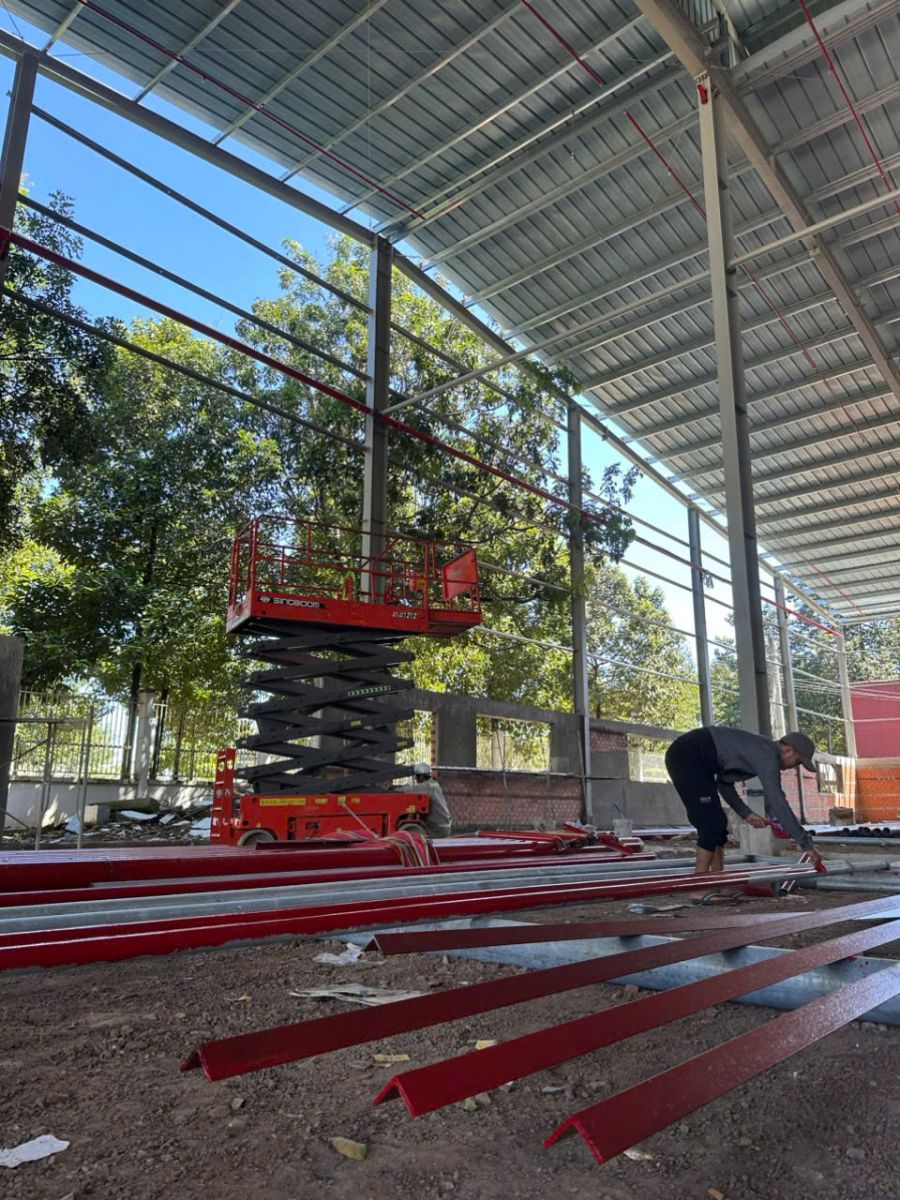 Cho Thuê Xe Nâng Cho Công Ty SAMBU FINE VIETNAM Tại Đồng Xoài  